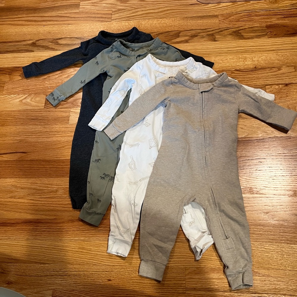 Set of 4 zip up footless onesies